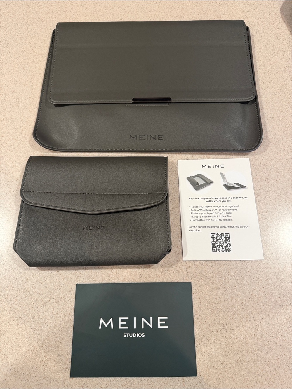 New Meine Studios Ergo Laptop/ Tablet Sleeve (4-in-1 Smart Sleeve)